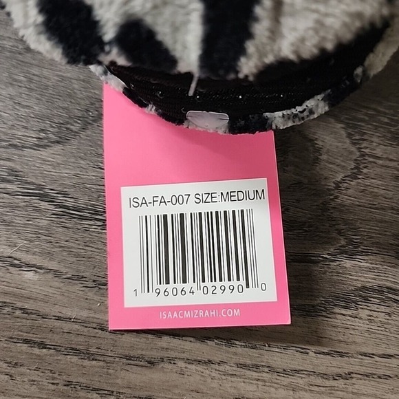 Isaac Mizrahi slippers - Sz Medium - Black & Grey leopard print - Picture 3 of 3